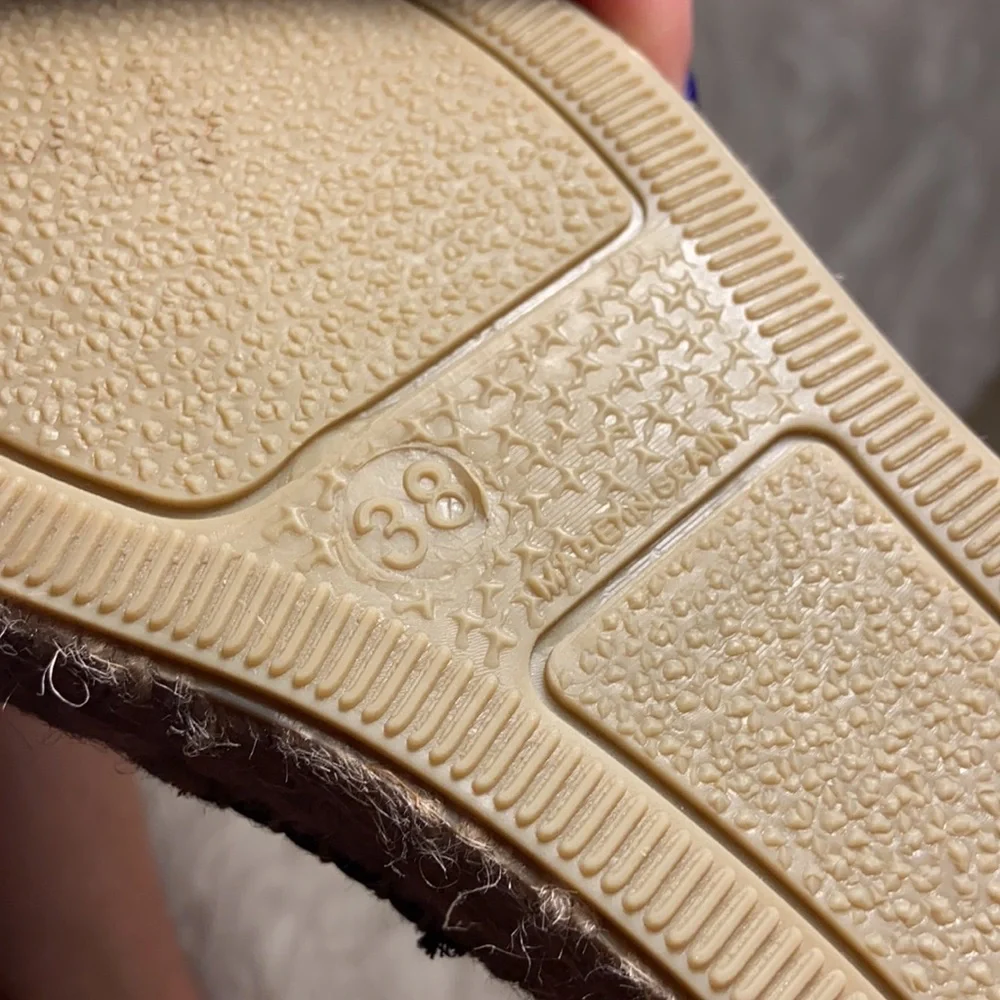 Nwot Toni pons Fiona espadrille sandals.